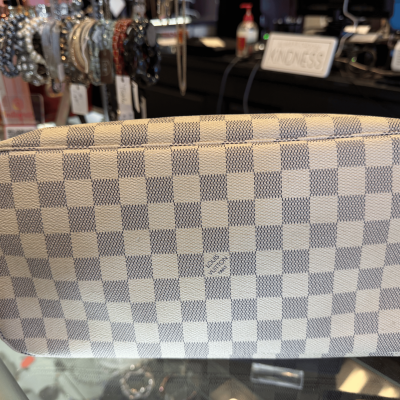 Louis Vuitton Neverfull